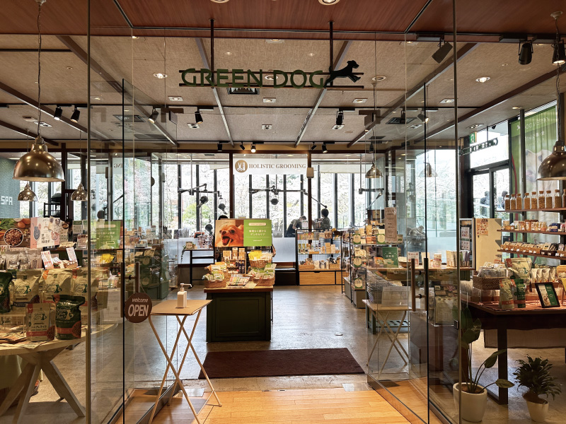 GREEN DOG東京ミッドタウン店内