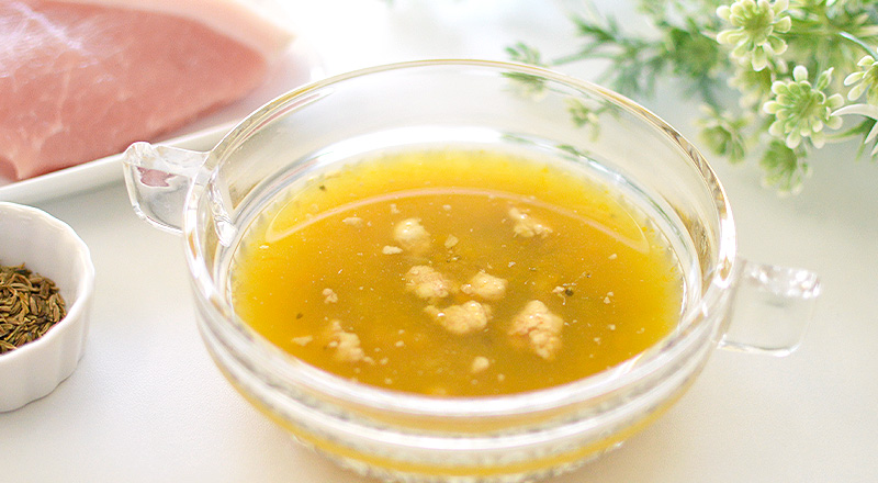 豚肉のカレー風スープ