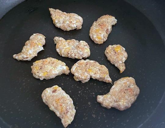 チキンおばけのハロウィンシチュー作り方４