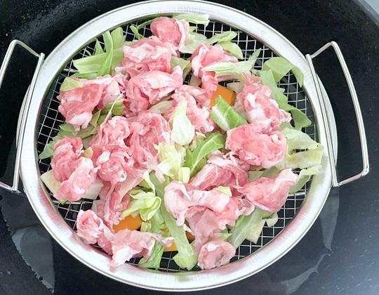 豚と野菜のふんわり蒸し作り方４