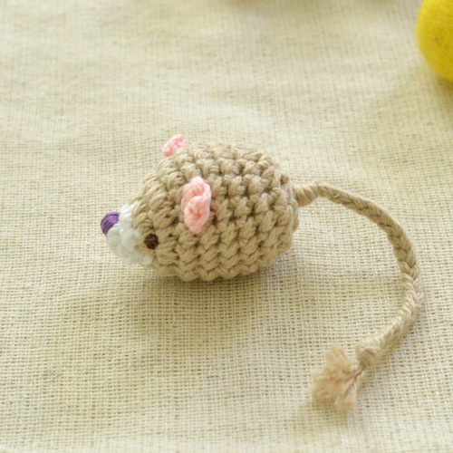 necono いたずらネズミとコロコロボール