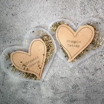 necono Cuddle Kicker cat & tail オーガニックキャットニップ付き【POPUP】