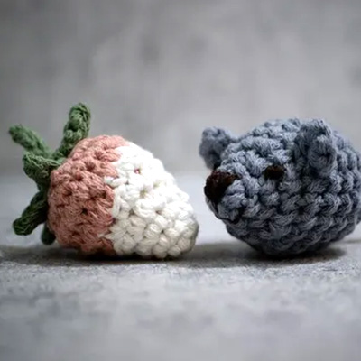 necono　ホワイトチョコいちごとグレーマウス I like you