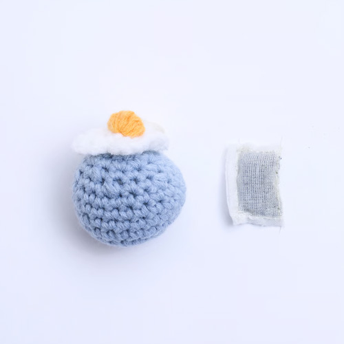 Quilt　お花の編みボール　またたび入り