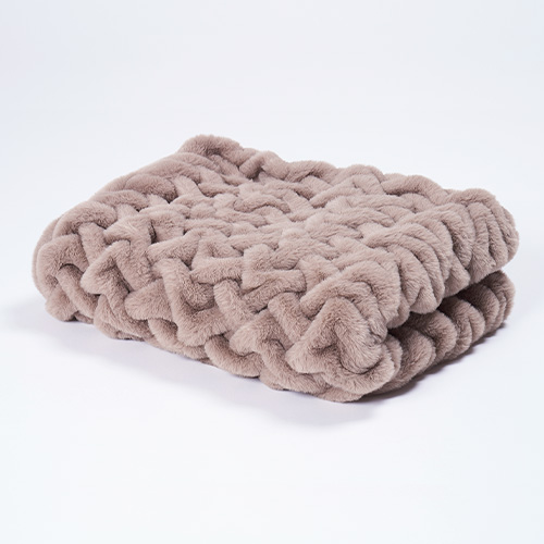 Quilt ケーブルデザインブランケット【数量限定】