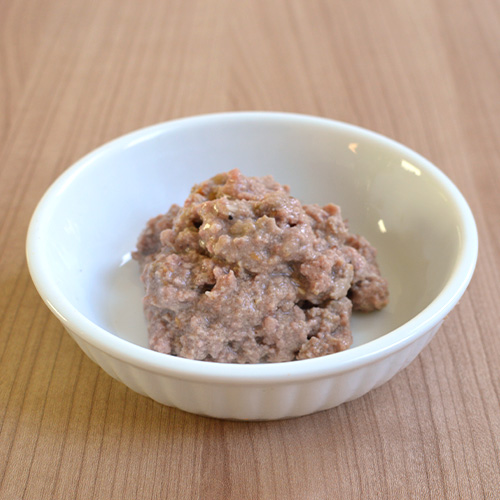 フィーライン ナチュラル プレミアム缶　チキン＆キングサーモン・フィースト