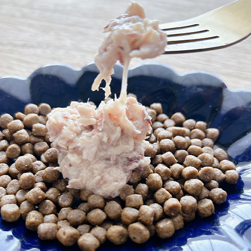 yum yum yum！ うまトロ フレーク　マグロ・ササミ・チーズ