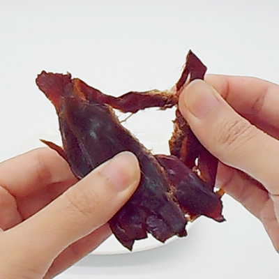 【お肉そのまま！】驚くほどしっとりやわらかな鹿肉ジャーキー