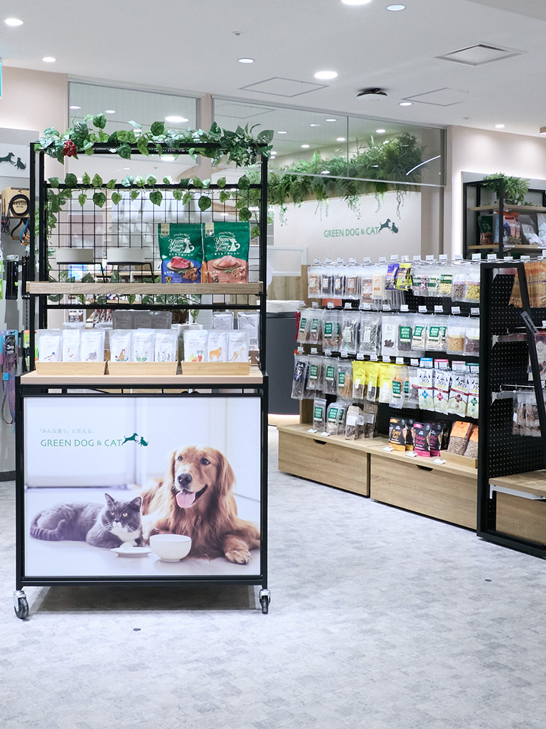 GREEN DOG 神戸阪急店内